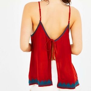 NWT Ecote Urban Outfitters embroidered tank size S